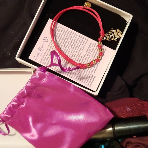 14k gold Hamsa bracelet 🎁 💝 boxed red cord satin pouch TSC Sandar Designs - Picture 3 of 3